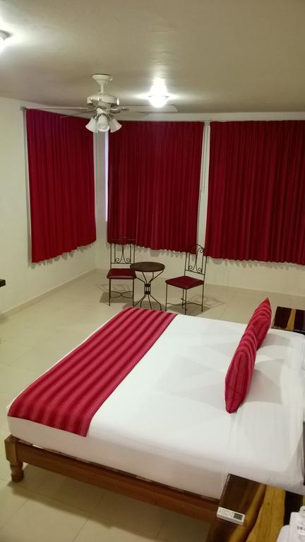 Auto Hotel Paraiso Inn Palenque Δωμάτιο φωτογραφία