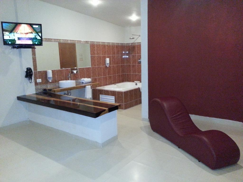 Auto Hotel Paraiso Inn Palenque Δωμάτιο φωτογραφία